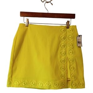 Crown and Ivy lemon hipe skorts BNWT size 4